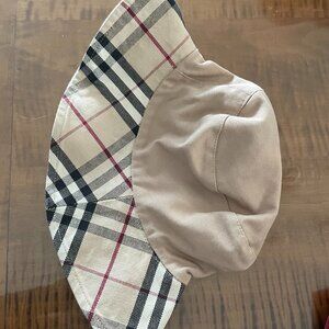 Burberry Nova Check Bucket Hat OS